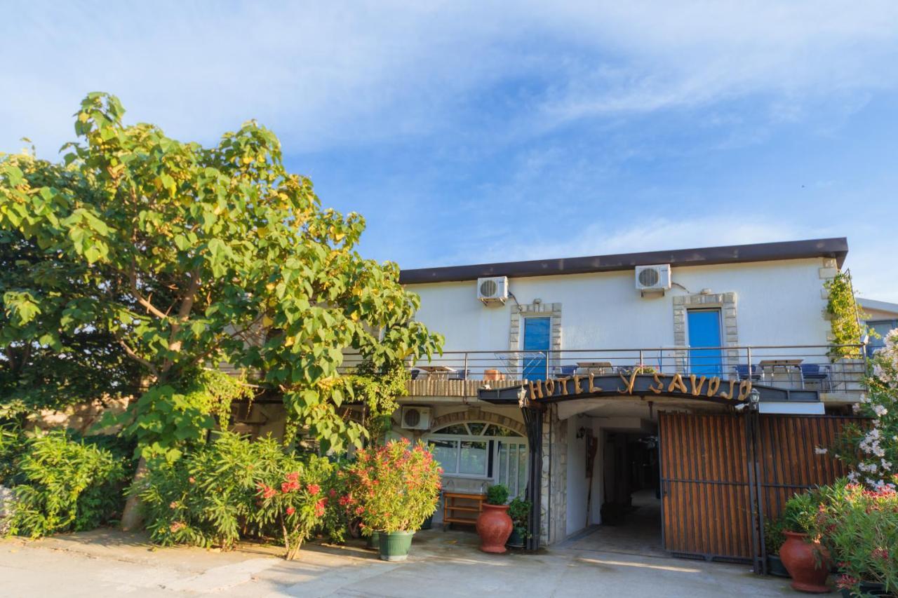Hotel Savojo Petrovac 외부 사진