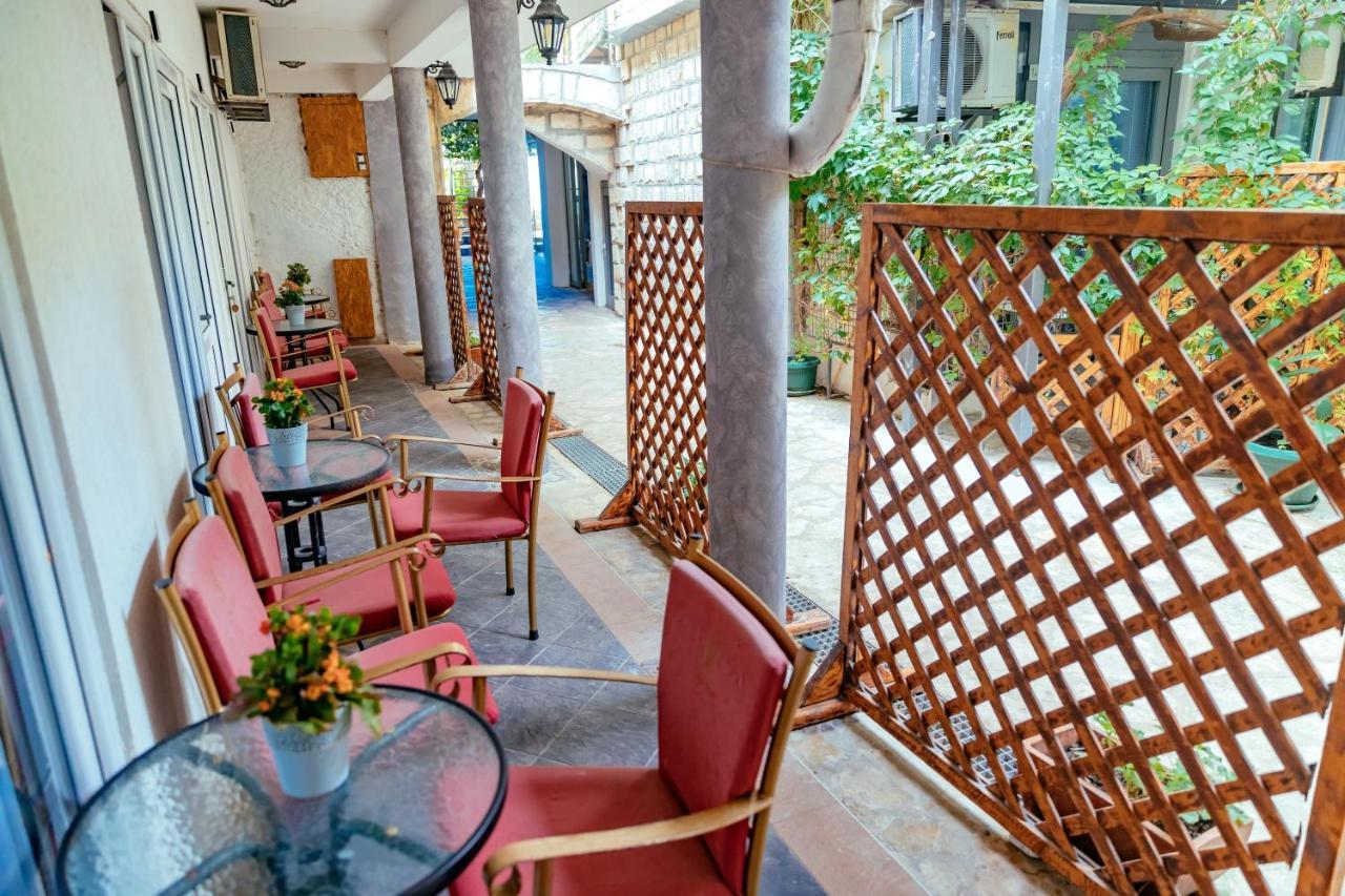 Hotel Savojo Petrovac 외부 사진