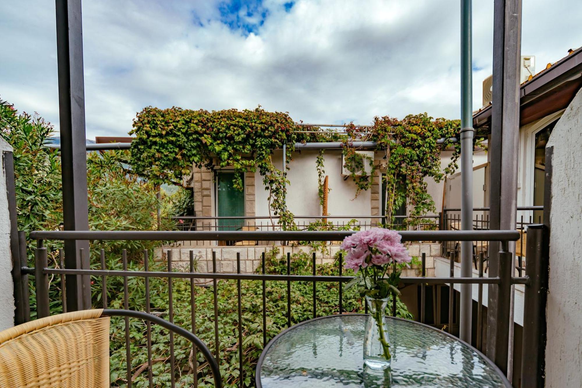 Hotel Savojo Petrovac 객실 사진