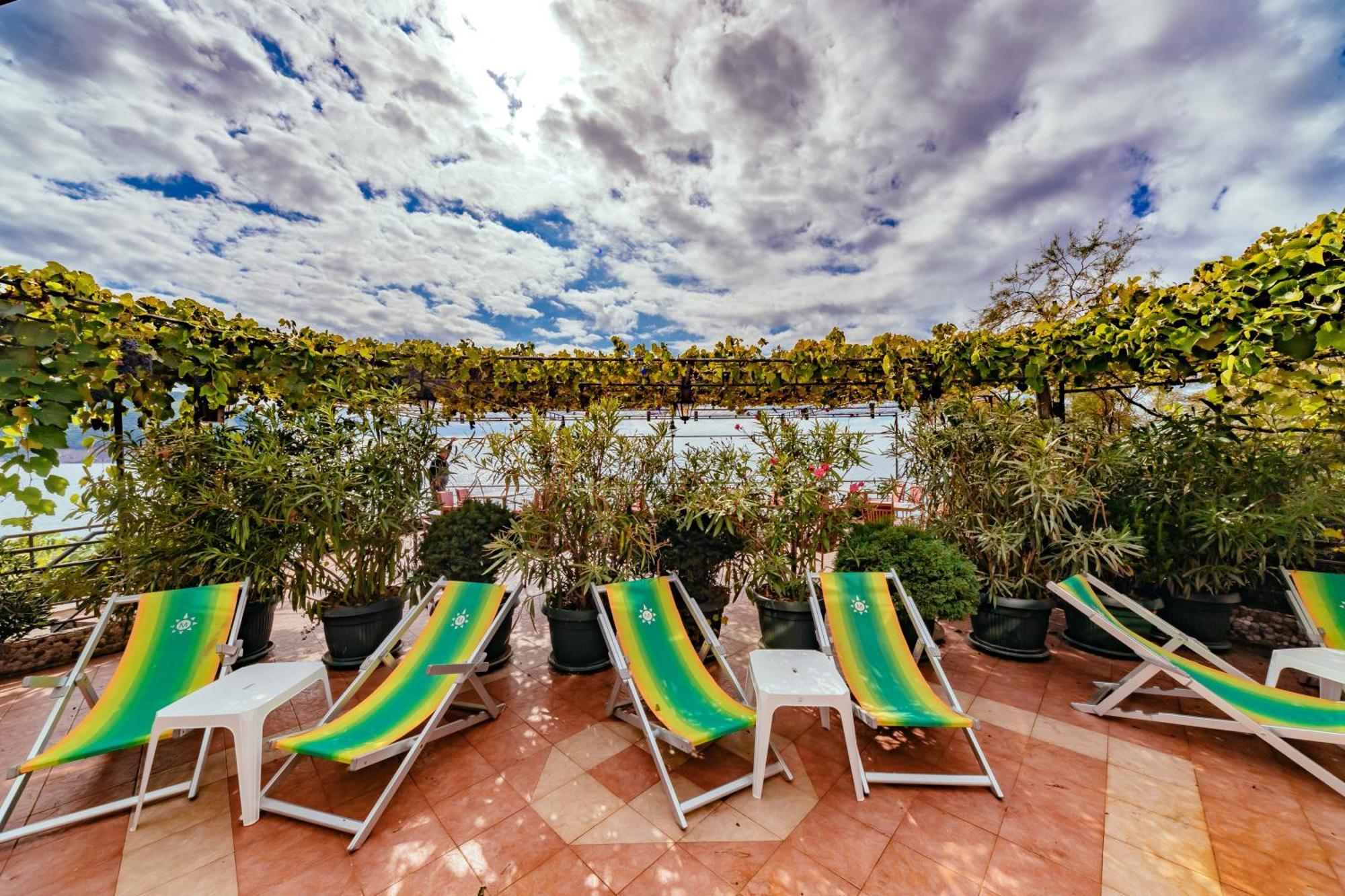 Hotel Savojo Petrovac 외부 사진
