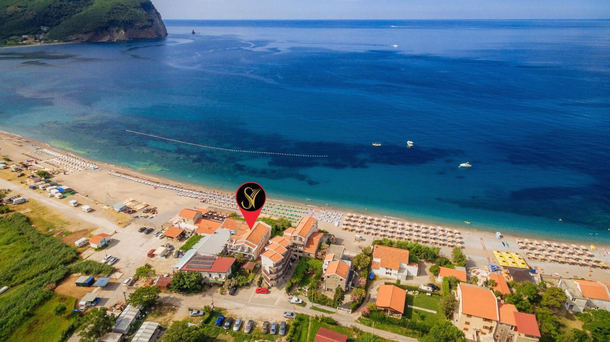 Hotel Savojo Petrovac 외부 사진