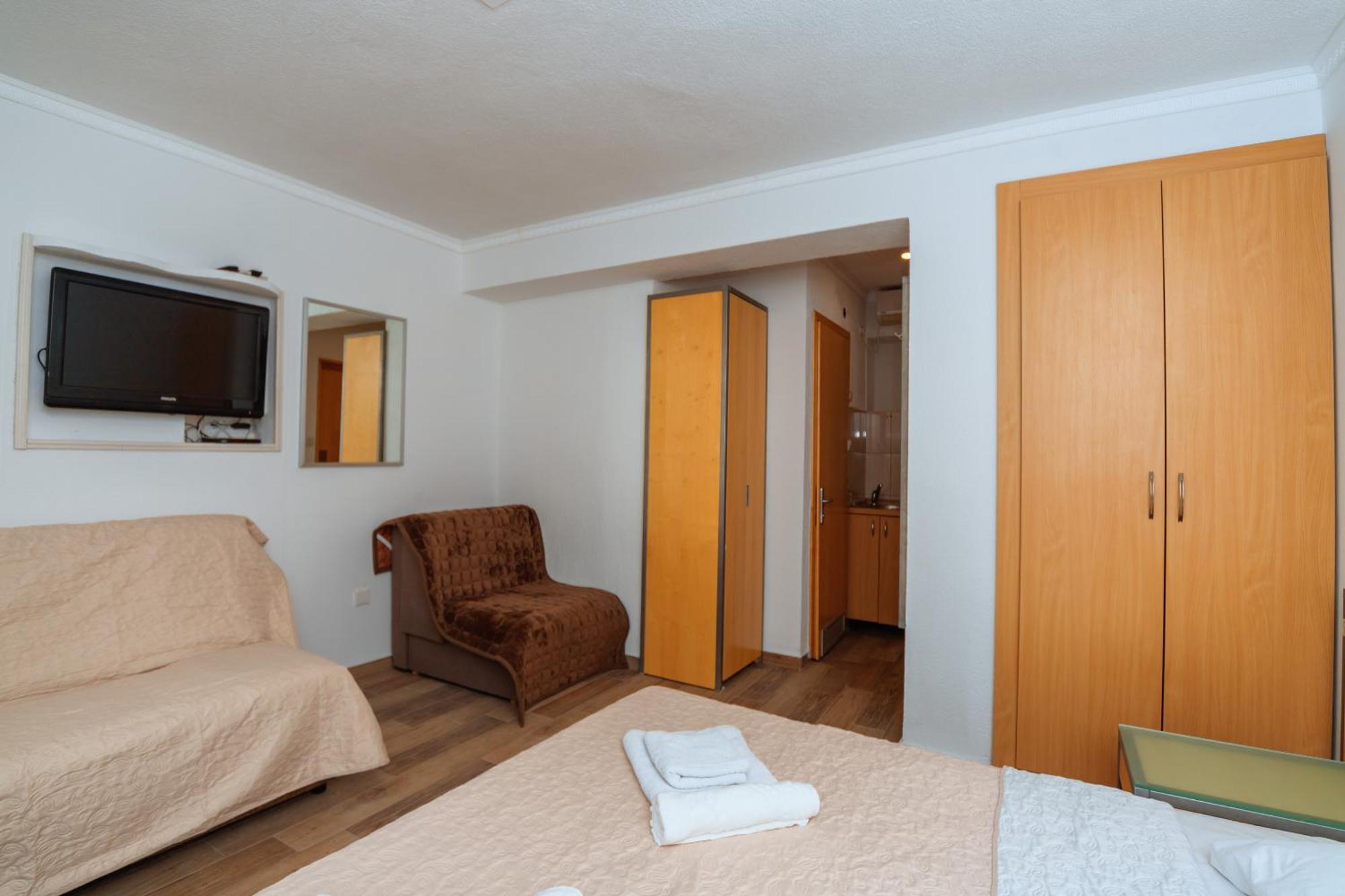 Hotel Savojo Petrovac 객실 사진